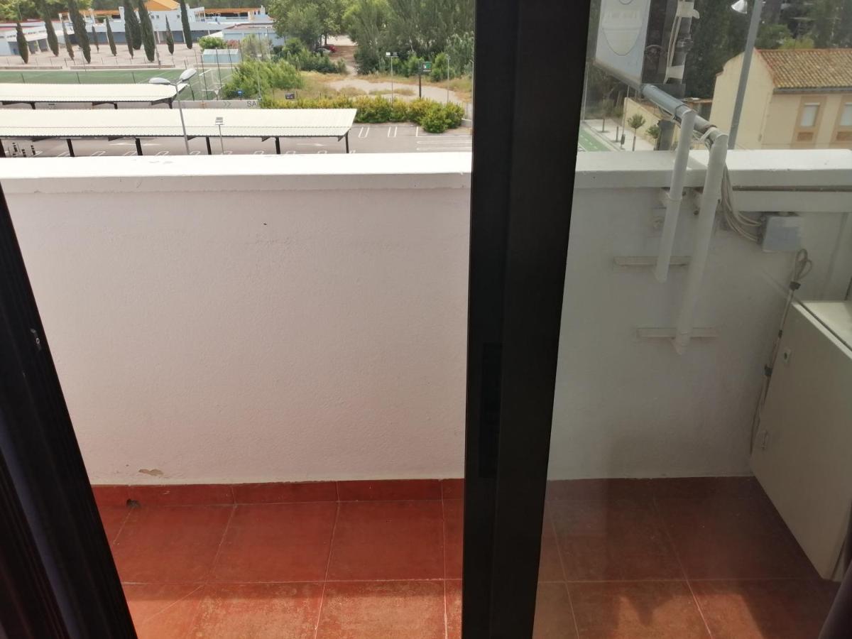 Hostal Jaime I Huesca Bagian luar foto